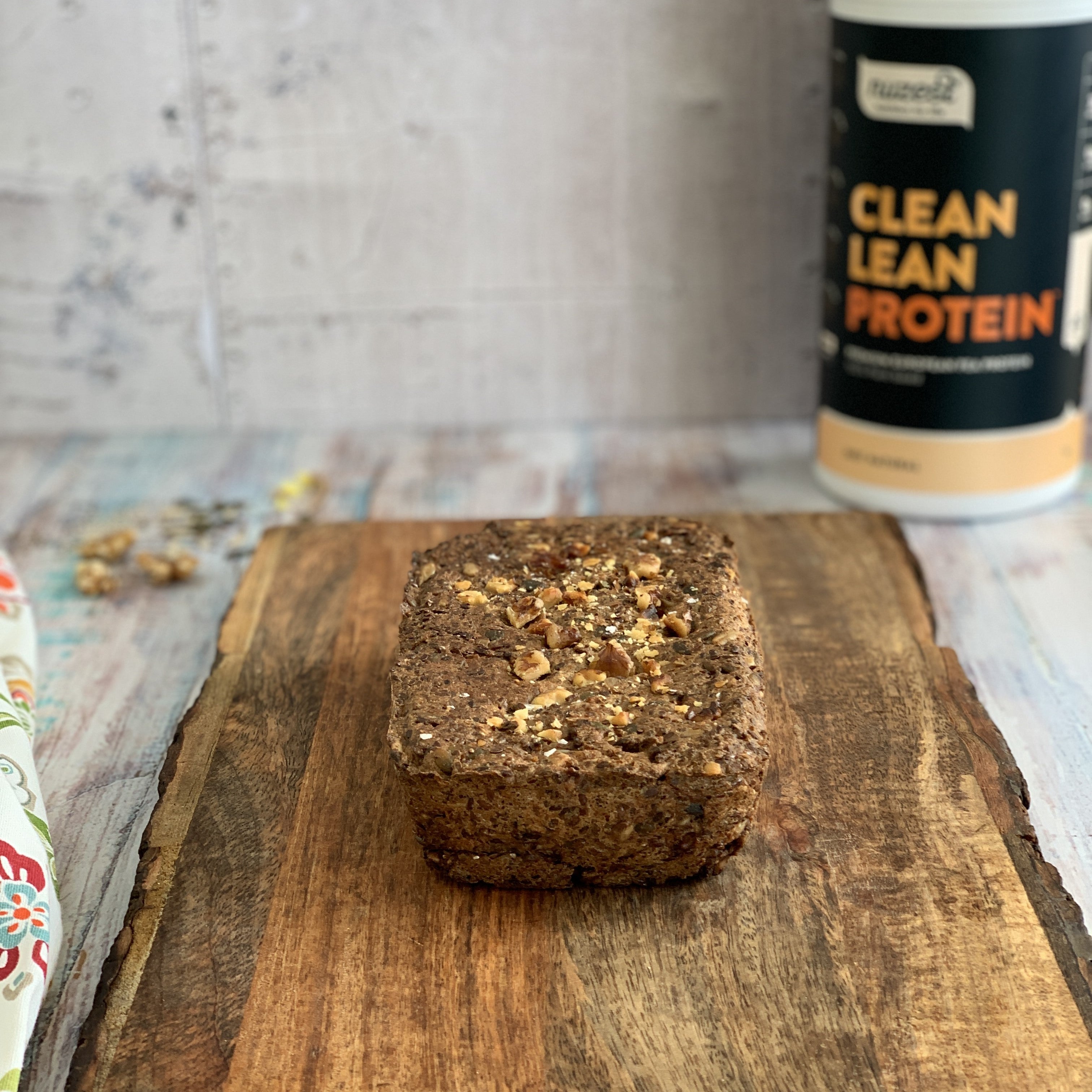 walnut chia seed bread; chia seed; walnut; protein bread; nuzest protein bread