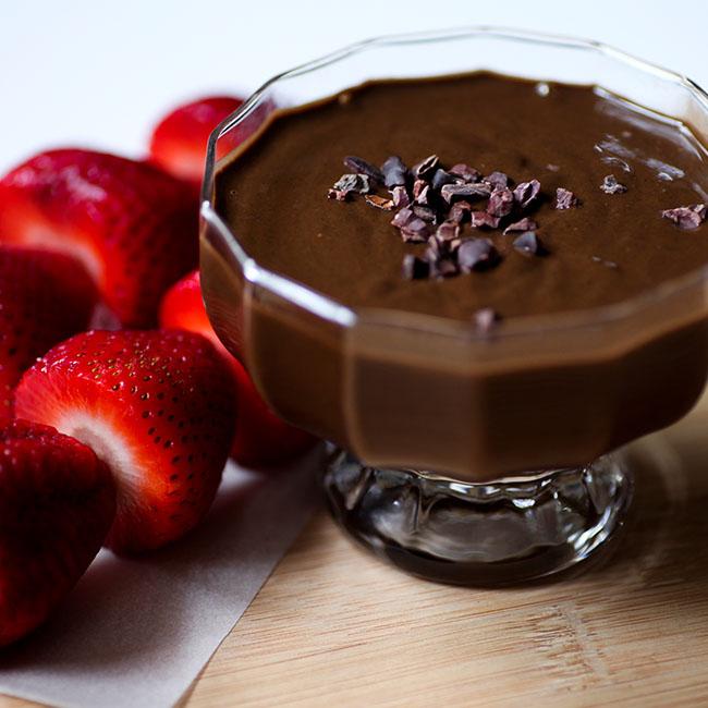 NuZest Superfood Chocolate Sauce with Strawberries
